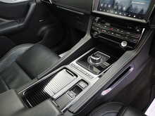 Jaguar F-PACE P250i R-Sport