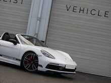 Porsche 718 Boxster T S