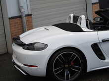 Porsche 718 Boxster T S