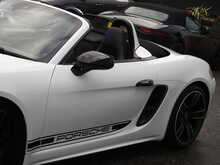 Porsche 718 Boxster T S