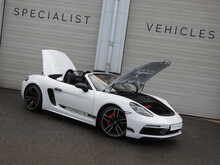 Porsche 718 Boxster T S