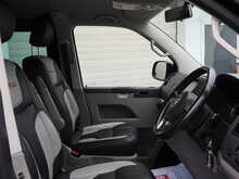 Volkswagen Transporter Sportline BiTDI Sportline T32