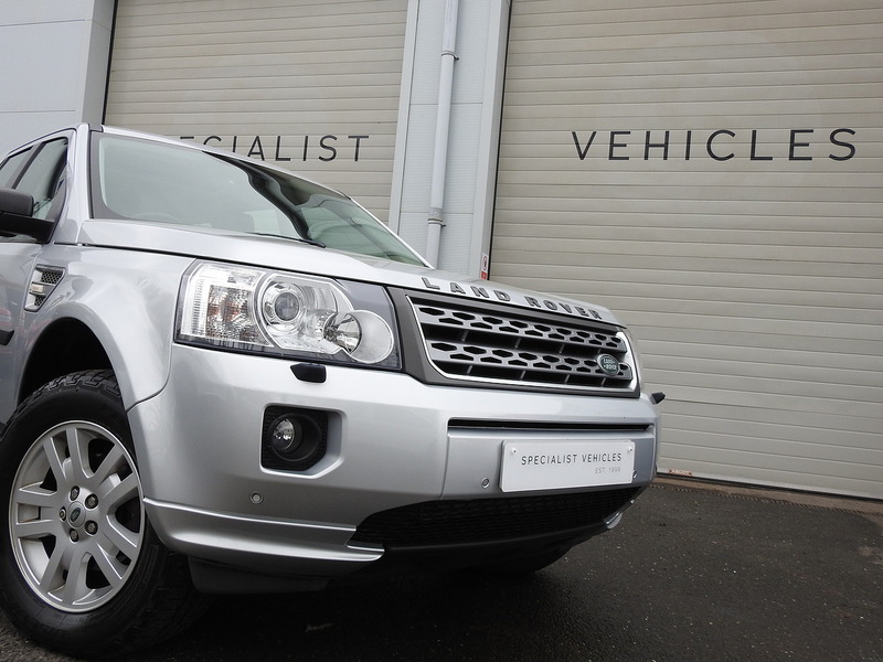 Land Rover Freelander 2, 2.2 TD4 XS SUV 5dr Diesel CommandShift 4WD Euro 5 (150 ps)