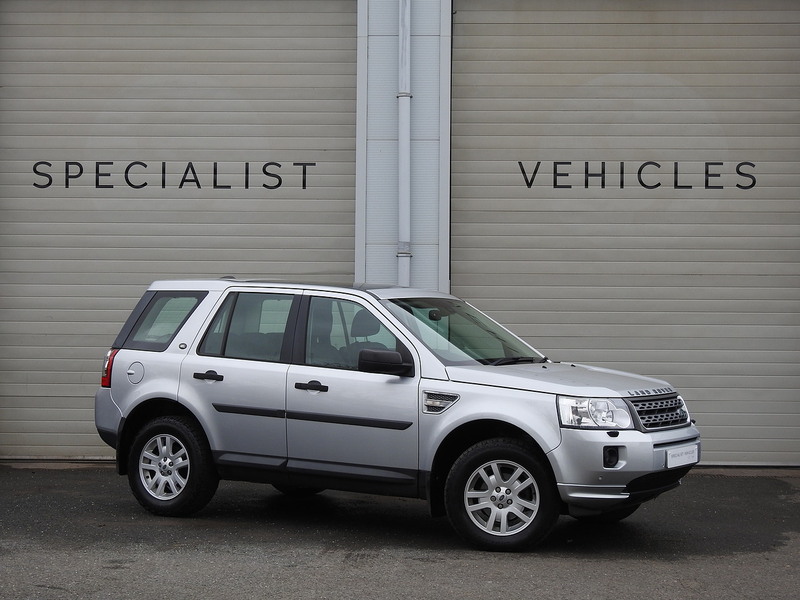 Land Rover Freelander 2, 2.2 TD4 XS SUV 5dr Diesel CommandShift 4WD Euro 5 (150 ps)