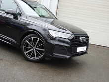 Audi Q7 TDI V6 Black Edition