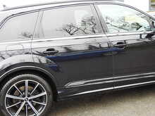 Audi Q7 TDI V6 Black Edition