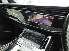 Audi Q7 TDI V6 Black Edition