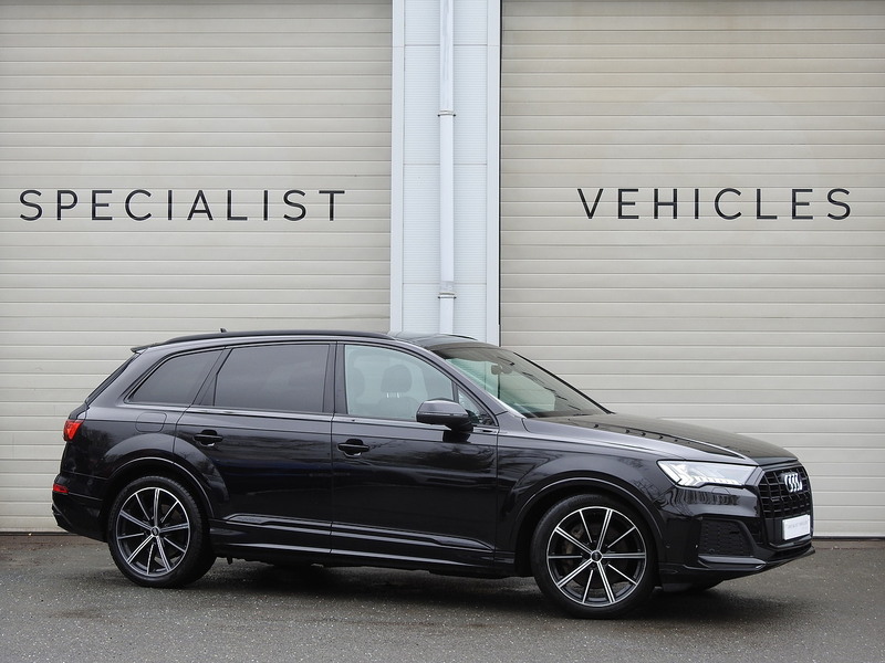 Audi Q7, 3.0 TDI V6 45 Black Edition SUV 5dr Diesel Tiptronic quattro Euro 6 (s/s) (231 ps)