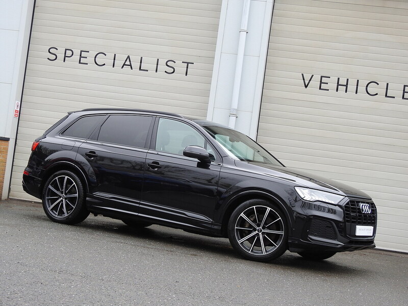 Audi Q7, 3.0 TDI V6 45 Black Edition SUV 5dr Diesel Tiptronic quattro Euro 6 (s/s) (231 ps)