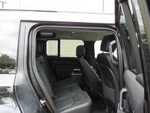 Land Rover Defender 110 D250 MHEV SE