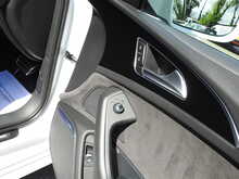 Audi A6 Avant BiTDI V6 Black Edition