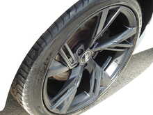 Audi A6 Avant BiTDI V6 Black Edition