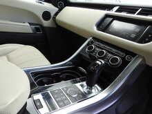 Land Rover Range Rover Sport SD V6 HSE