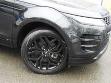 Land Rover Range Rover Evoque P300e R-Dynamic SE