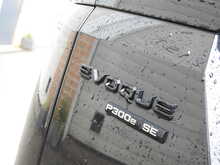 Land Rover Range Rover Evoque P300e R-Dynamic SE