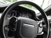 Land Rover Range Rover Evoque P300e R-Dynamic SE