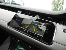 Land Rover Range Rover Evoque P300e R-Dynamic SE