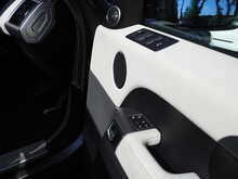 Land Rover Range Rover Sport SD V6 HSE
