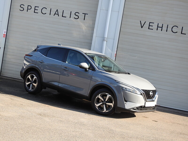 Nissan Qashqai, 1.3 DIG-T MHEV N-Connecta SUV 5dr Petrol Hybrid Manual Euro 6 (s/s) (140 ps)
