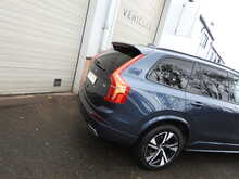 Volvo XC90 B5 MHEV R-Design