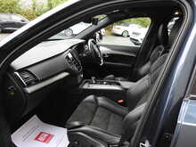 Volvo XC90 B5 MHEV R-Design
