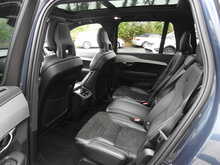 Volvo XC90 B5 MHEV R-Design