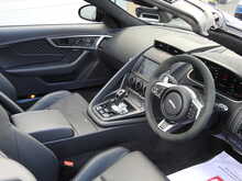 Jaguar F-Type V8 First Edition