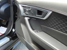 Jaguar F-Type V8 First Edition