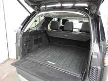 Land Rover Discovery SD V6 HSE Luxury