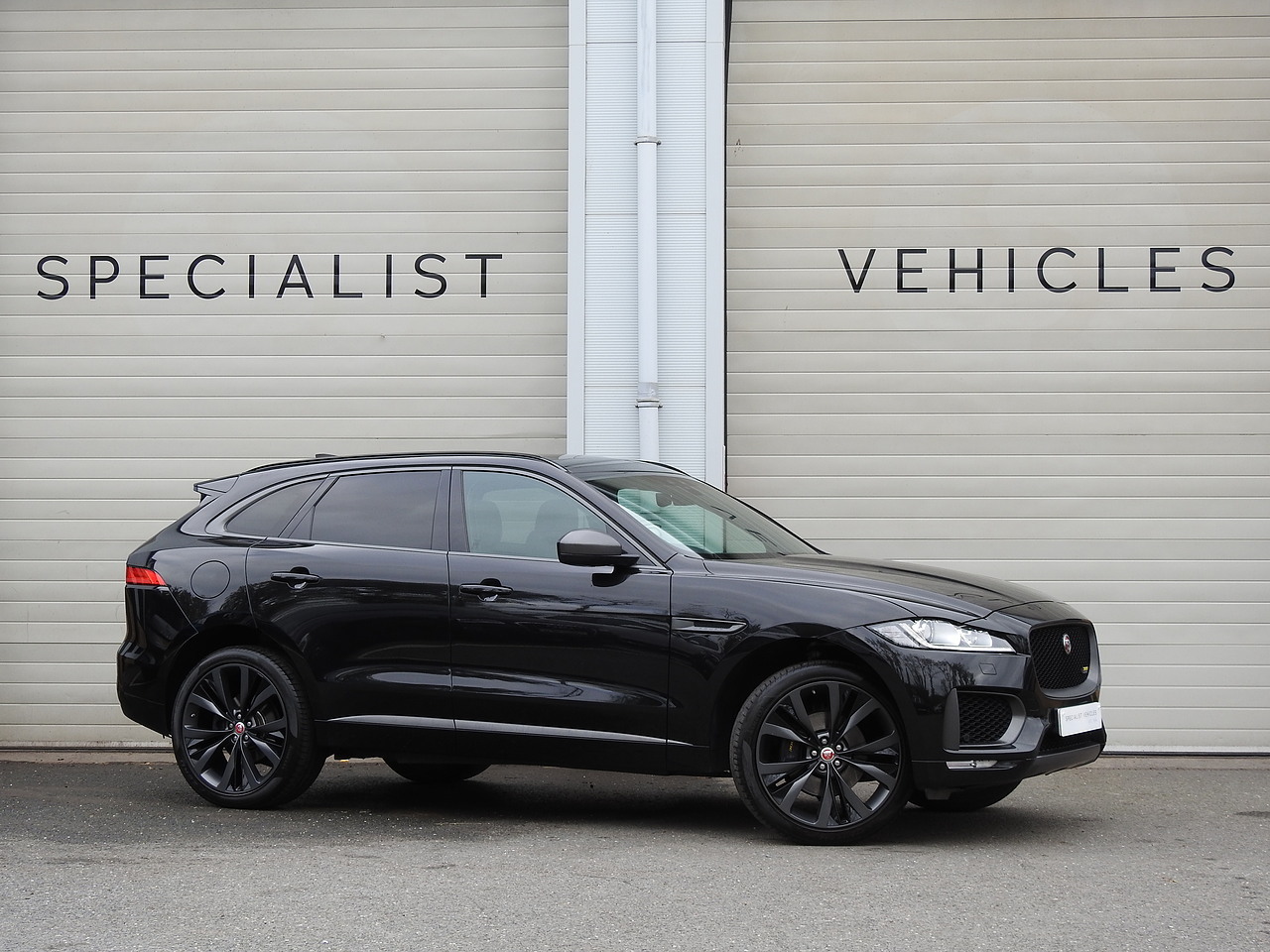 2019 Jaguar F-Pace
