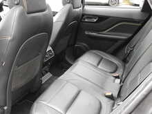 Jaguar F-PACE P300 300 Sport