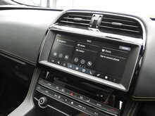 Jaguar F-PACE P300 300 Sport