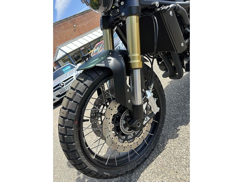 800 Trail E5 800 Motorbike Manual Petrol