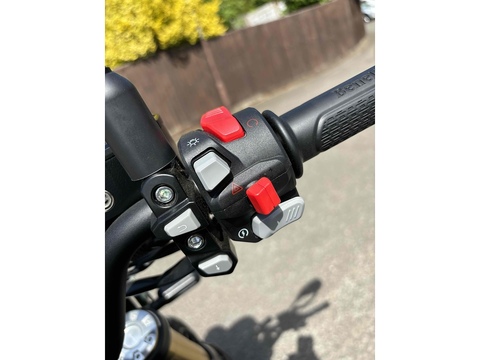800 Trail E5 800 Motorbike Manual Petrol