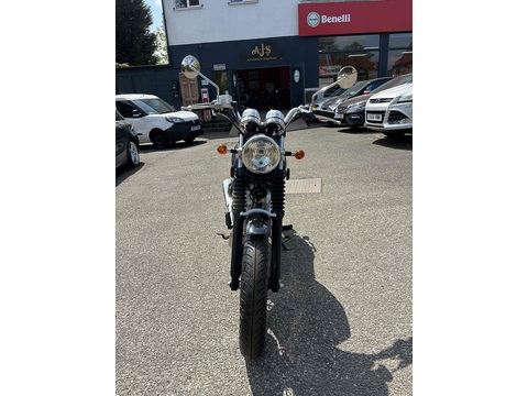 Roadster Motorcycle 125 Manual Petrol