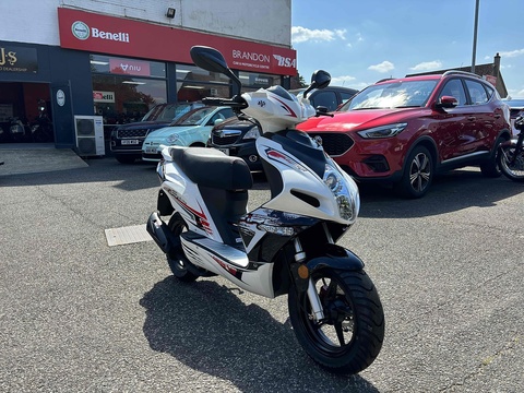 Scooter  49 Auto Petrol