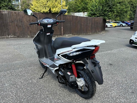 Scooter  49 Auto Petrol