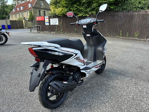 Scooter  49 Auto Petrol