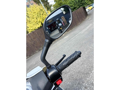 Scooter  49 Auto Petrol