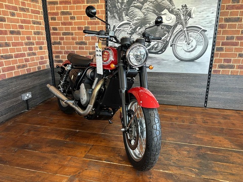 1 Motorbike 652 Manual Petrol