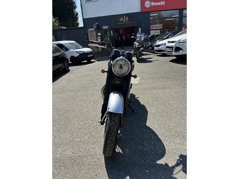 1 Motorcycle 652 Manual Petrol