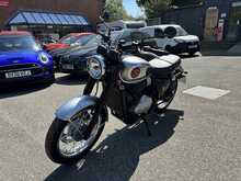 BSA Goldstar 1 