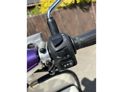 125 LC SE Scooter 125 Twist and Go Petrol