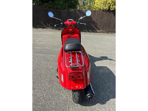 E5.5 Scooter 125 Auto Petrol