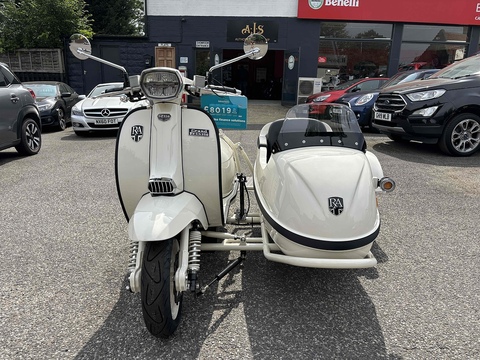 E5.5 Sidecar 308 Automatic Petrol