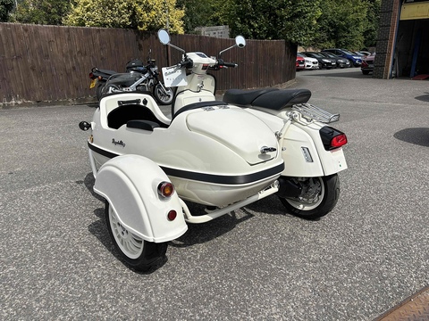 E5.5 Sidecar 308 Automatic Petrol