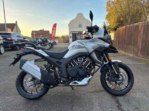 V Adventure 998 Manual Petrol