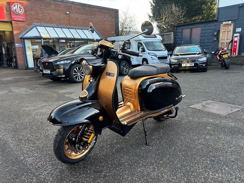 E5.5 Scooter 308 Automatic Petrol