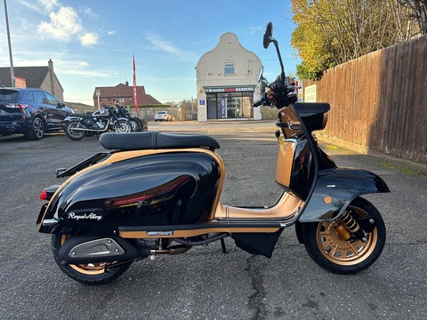 E5.5 Scooter 308 Automatic Petrol