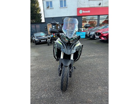 E5.5 Adventure 700 Manual Petrol